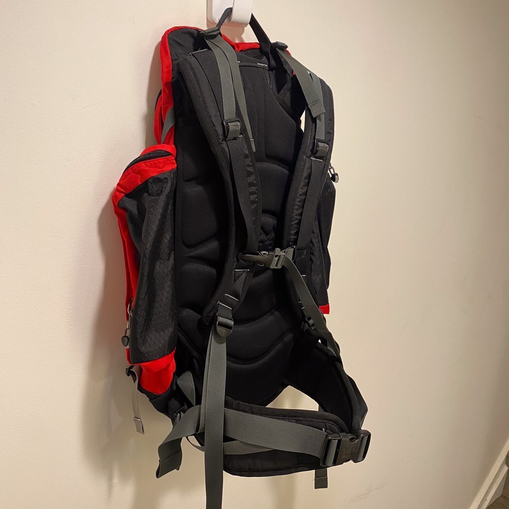 REI Alpine Plus 35 Backpack Red Black Hiking Daypack Rucksack Ripstop Nylon - Picture 11 of 14